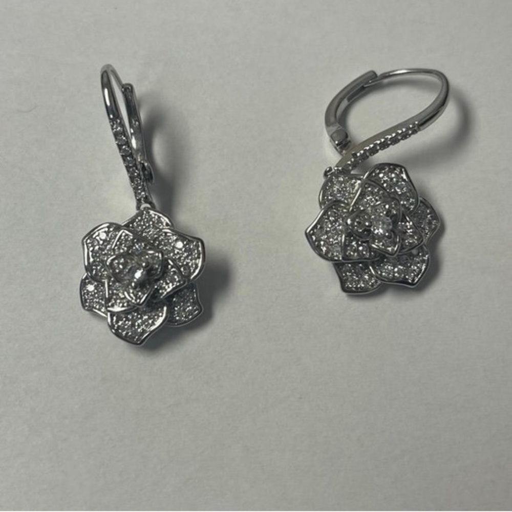 Elegant Silver Floral Earrings